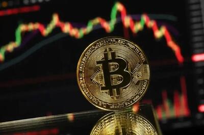  بیت‌کوین به کف قیمت دو هفته اخیر سقوط کرد