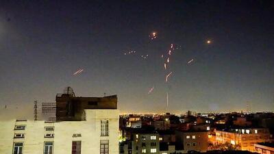  فارس: حملات هوایی صبح امروز مناطقی از تهران را هدف قرار داد
