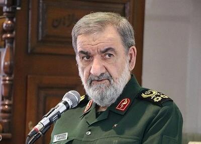  محسن رضایی: اگر ترامپ زیرساخت‌های ایران را بزند دیگر چشم در مقابل چشم نیست، بلکه چشم در مقابل سر و دست و پاست و آمریکا فلج می‌شود / جنگ تا گرفتن همه خسارات ایران و برداشتن همه تحریم‌های اقتصادی و گرفتن تضمین حقوقی بین‌المللی برای عدم مداخله آمریکا در ایران ادامه دارد