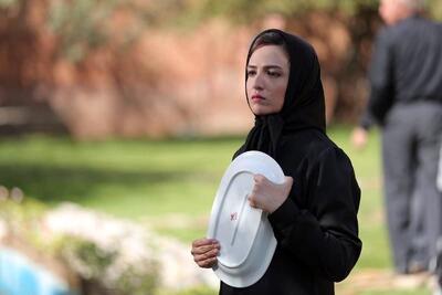  گلاره عباسی: مرا به نخل آویزان کنید من به وطن خیانت نمی‌کنم