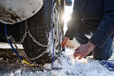  بارش برف و باران در محورهای چهارمحال و بختیاری/ زنجیر چرخ الزامی است