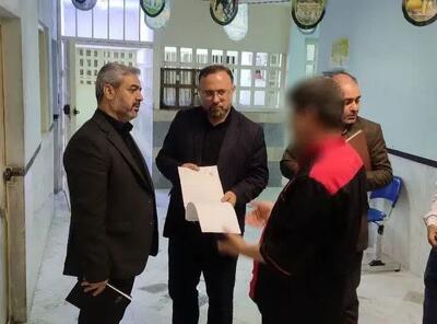  بازدید دادستان مرکز سمنان از زندان مرکزی استان