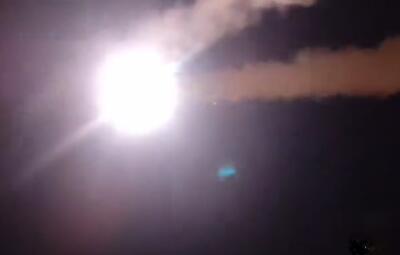  تصاویر شلیک موشک‌های زمین به زمین ارتش به سمت نظامیان آمریکایی در اربیل