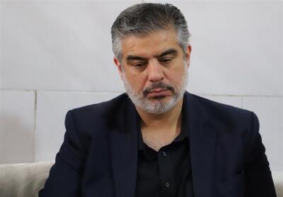  استاندار مرکزی: انسجام امروز جامعه، جلوه‌ای از برکت خون شهداست - تسنیم