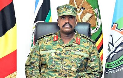  فرمانده ارتش اوگاندا : آماده حمایت نظامی از اسرائیل هستیم و ایران را با موشک می زنیم!