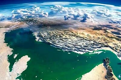  کشتی‌ها در انتظار عبور از تنگه هرمز ؛ ساعت صفر ۶ فروردین