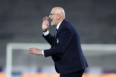  سرمربی سابق استقلال: پول مرا بعد از جنگ با آمریکا بدهید