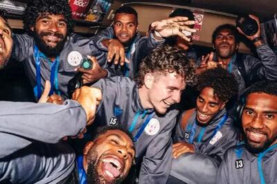  کارگران سوپرمارکت در آستانه تاریخ‌سازی و صعود به جام‌جهانی