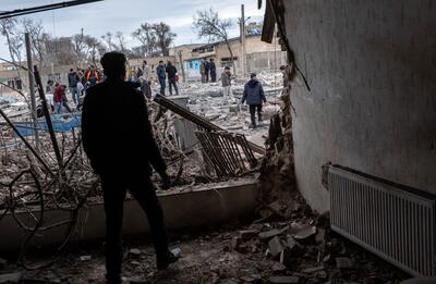  تصاویر/ خسارات حمله به خانه‌های سازمانی راه‌آهن تبریز