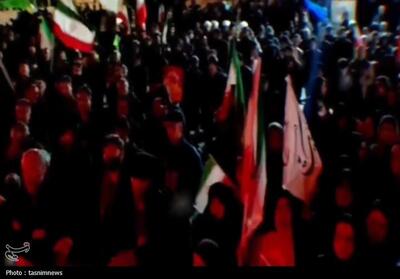  حضور متفاوت مردم قروه در کف میدان/هر نفر موشکی به قلب دشمن فیلم - تسنیم