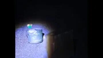  رها کردن کنسروهای انفجاری در شیراز توسط جنگنده‌ها/فیلم