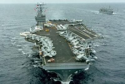  قرارگاه مرکزی خاتم‌الانبیا: یک فروند شناور آمریکایی در بندر صلاله مورد هدف قرار گرفت