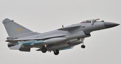  استفاده از هوش مصنوعی برای سوخت‌رسانی به جنگنده‌های چینی 