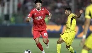  هافبک خارجی پرسپولیس: تهران مثل مادرید و لندن باشکوه است