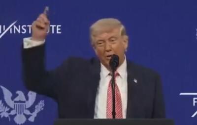  ناو آبراهام لینکلن از ۱۷ جهت مورد حلمه قرار گرفت و ما برای زنده ماندن فرار کردیم!