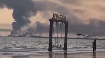  تاب بازی کودک در سواحل هرمزگان زیر سایه بمباران