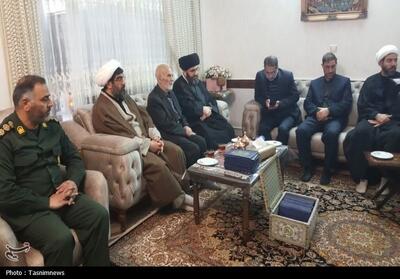  دیدار مسئولان زنجان با خانواده شهید محسن احمدی - تسنیم