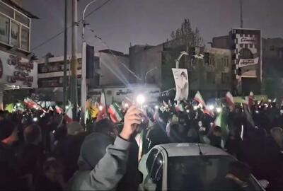  واکنش مردم به قطع برق در میدان شهدا تهران