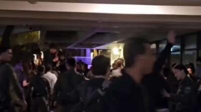  خبرنگار اسپوتنیک: پلیس اسرائیل تجمع ضدجنگ در تل‌آویو را متفرق کرد