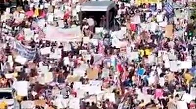  تظاهرات مردم آمریکا در اعتراض به حمله به ایران را ببینید