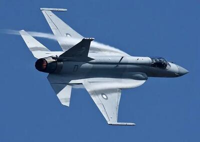  حمله جنگنده‌های آمریکا به یک شهربازی در اصفهان