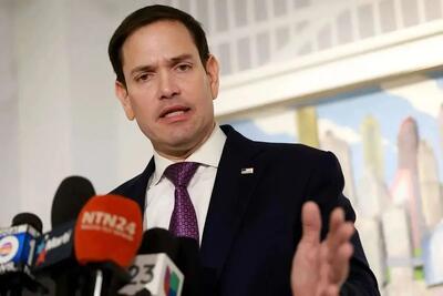  فرهیختگان به روبیو: مال این حرف‌ها نیستی