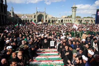  تشییع پیکرهای خانوادگی 17 شهید غیرنظامی در استان قم / بدرقه کودک خردسال و تا مادر و مادربزرگ