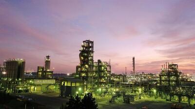  حمله هوایی به یک واحد پتروشیمی در تبریز