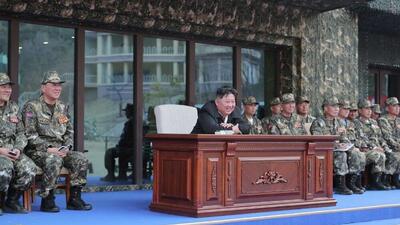  کیم جونگ اون از پایگاه آموزش عملیات ویژه واحدهای نخبه ارتش خلق کره بازدید کرد