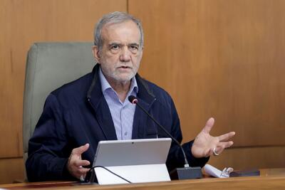  رئیس جمهور: دولت با تمام قوا در خدمت مردم است