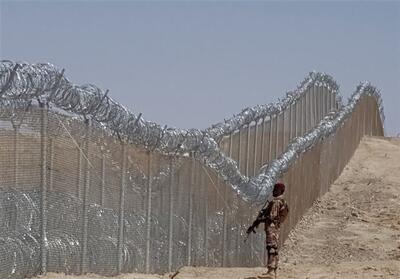  طالبان بخش‌هایی از حصارهای مرزی با پاکستان را برداشت - تسنیم