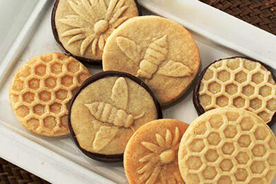  طرز تهیه شیرینی زنبوری خوشمزه و متفاوت برای عید