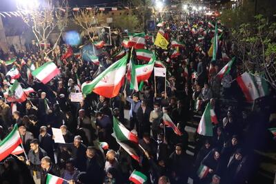  اجتماع «شب‌های اقتدار» مردم کویری سمنان یکماهه شد/ ادامه میدان داری مردم سمنان در خیابان+ تصاویر