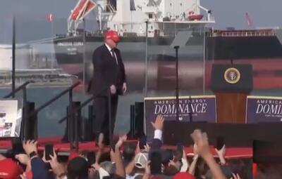 اولین سخنرانی ترامپ بعد از شروع کمپین ۱۰۰ میلیون دلاری Kill Trump، پشت شیشه‌های ضدگلوله