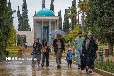  بارش باران بهاری در حافظیه و سعدیه شیراز
