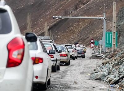  از انسداد جاده چالوس و ترافیک سنگین در محورهای شمالی تا بارش باران در برخی از جاده‌ ها