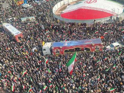  مراسم تشییع پیکر شهیدان «تنگسیری» و «اسحاقی»