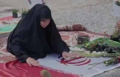  نبرد رمضان| روایتی تلخ از مادران داغدار مینابی که حتی پس از گذشت بیش از ۳۰ روز لحظه‌ای مزار پاره‌های تنشان را تنها نمیگذارند