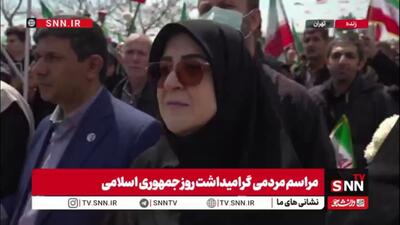  مهاجرانی: مهم‌ترین وظیفه ما این است که همان‌گونه که مردم پای کار کشور هستند، ما نیز پای کار مردم باشیم