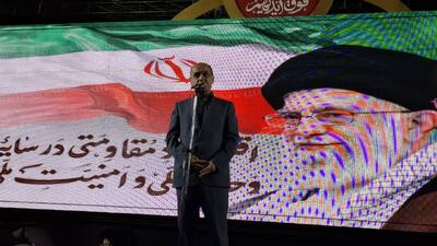  تنگه هرمز تنگه احد جمهوری اسلامی است/ملت ایران درس ایستادگی به جهانیان دادند