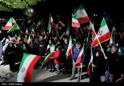  همبستگی اصفهانی ها در شب دوازدهم فروردین فیلم و عکس - تسنیم