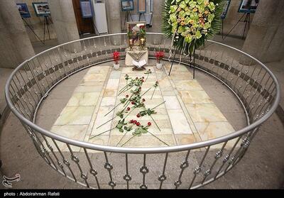  تشکیل زنجیره انسانی به منظور حفاظت از میراث‌فرهنگی همدان - تسنیم