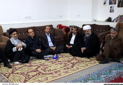  ملت ایران پای نظام و انقلاب ایستاده‌اند - تسنیم