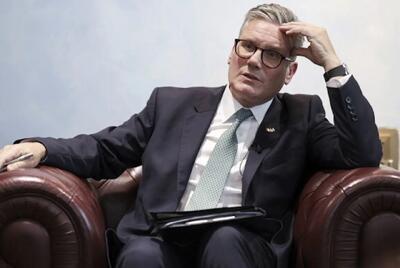  استارمر دُم سگ ترامپ نیست!