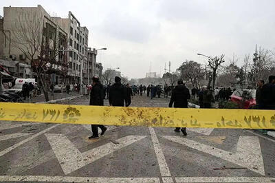  ظهر باورنکردنی خیابان پیروزی؛ بوی باروت، بوی خون