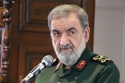  محسن رضایی: تا دشمن را پشیمان نکنیم او را رها نمی‌کنیم