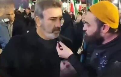  دارم تمرین میکنم برای جنگ تن به تن و زمینی