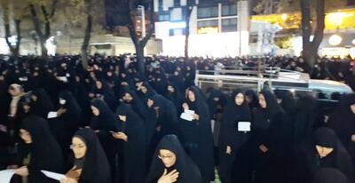  مردم شهرکرد امشب نماز استغاثه به امام زمان «عج» خواندند + فیلم