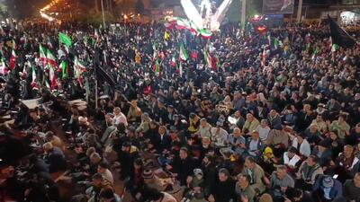  مردم استان فارس در سی و یکمین شب بیعت بارهبر جدید انقلاب + فیلم