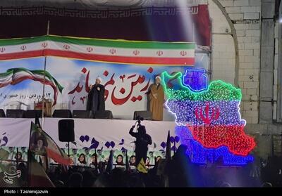 امروز جنگ وجودی «اسلام ناب» و «کفر ناب» است - تسنیم